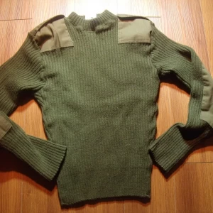 U.S.Sweater 100%Wool 2009年 size38 used