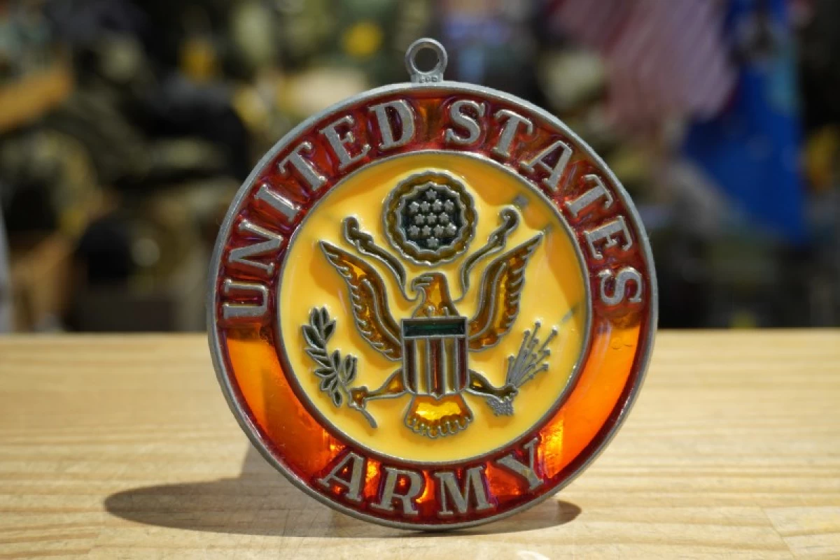 U.S.ARMY PENDANT Top? used