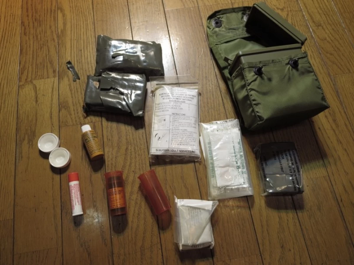 U.S.First Aid Kit Pouch with Inside new?