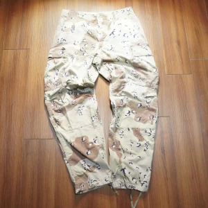 U.S.Trousers Combat 6color Desert sizeM-Regular used