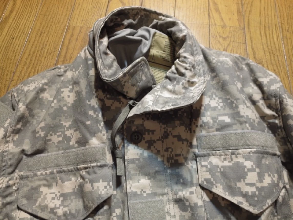 U.S.ARMY M-65 Field Jacket ACU sizeM used