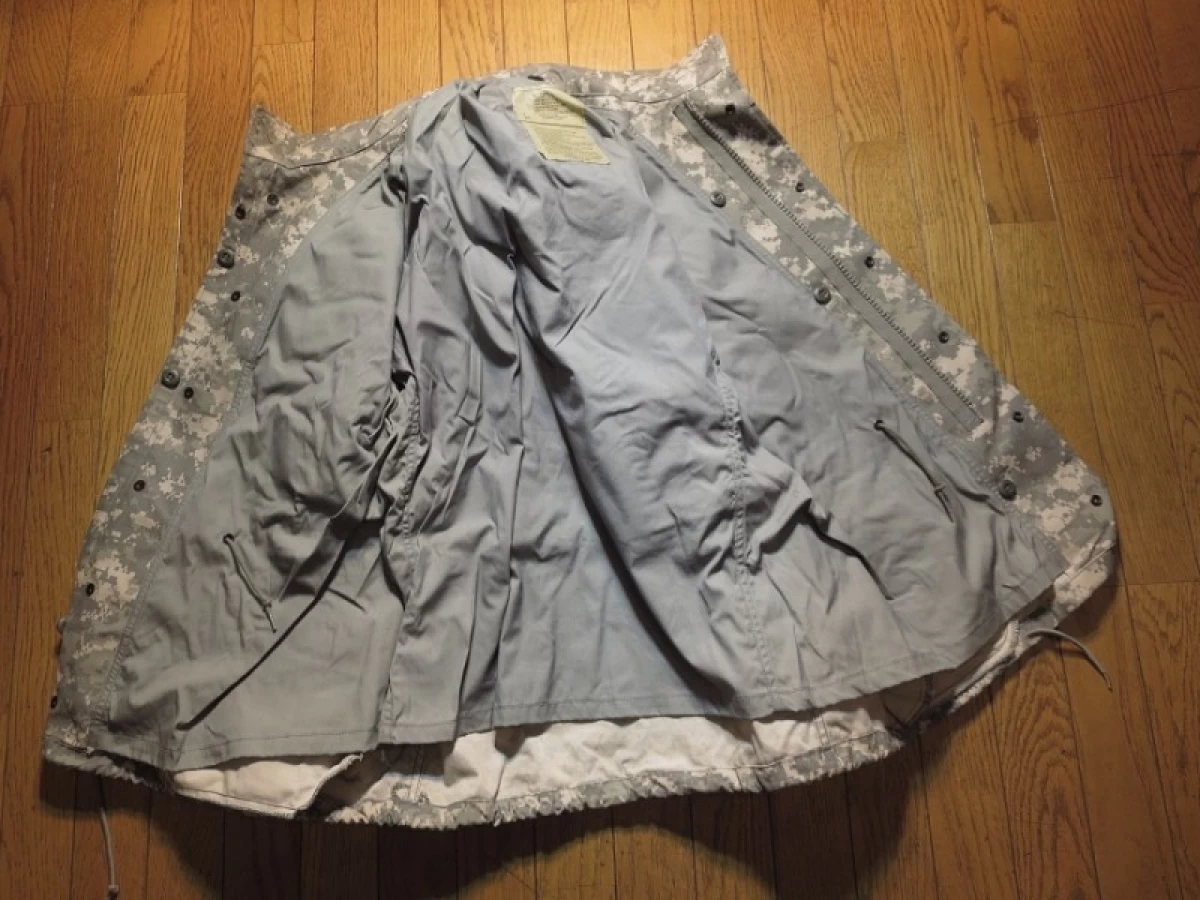 U.S.ARMY M-65 Field Jacket ACU sizeM used