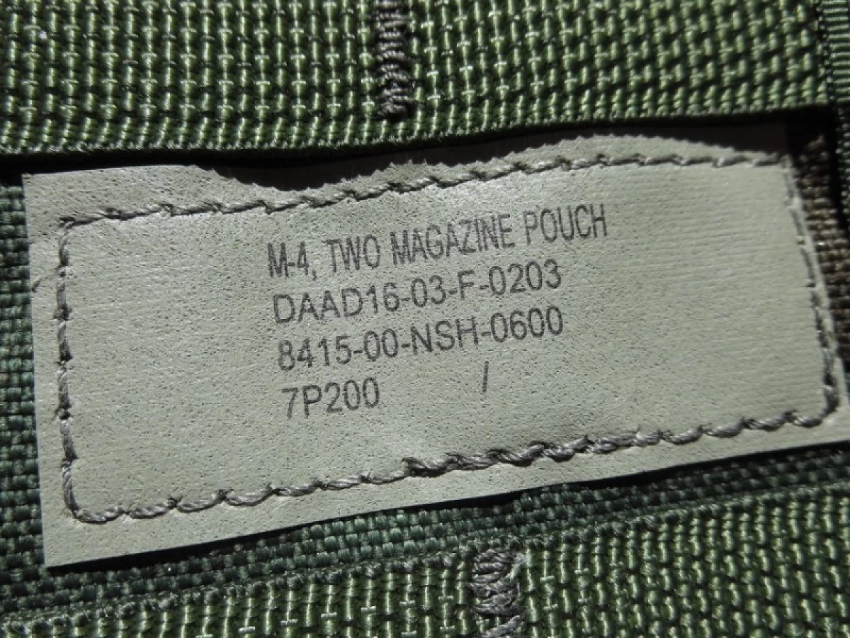 U.S.Pouch M-4 Two Magazines new?
