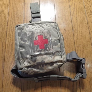 U.S.AIR FORCE Pouch Medical Kit with Belt new