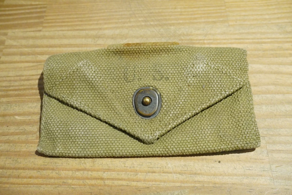 U.S.M-1924? Pouch First-Aid 1942年 used