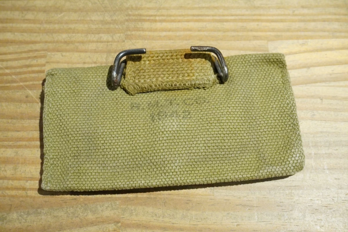 U.S.M-1924? Pouch First-Aid 1942年 used