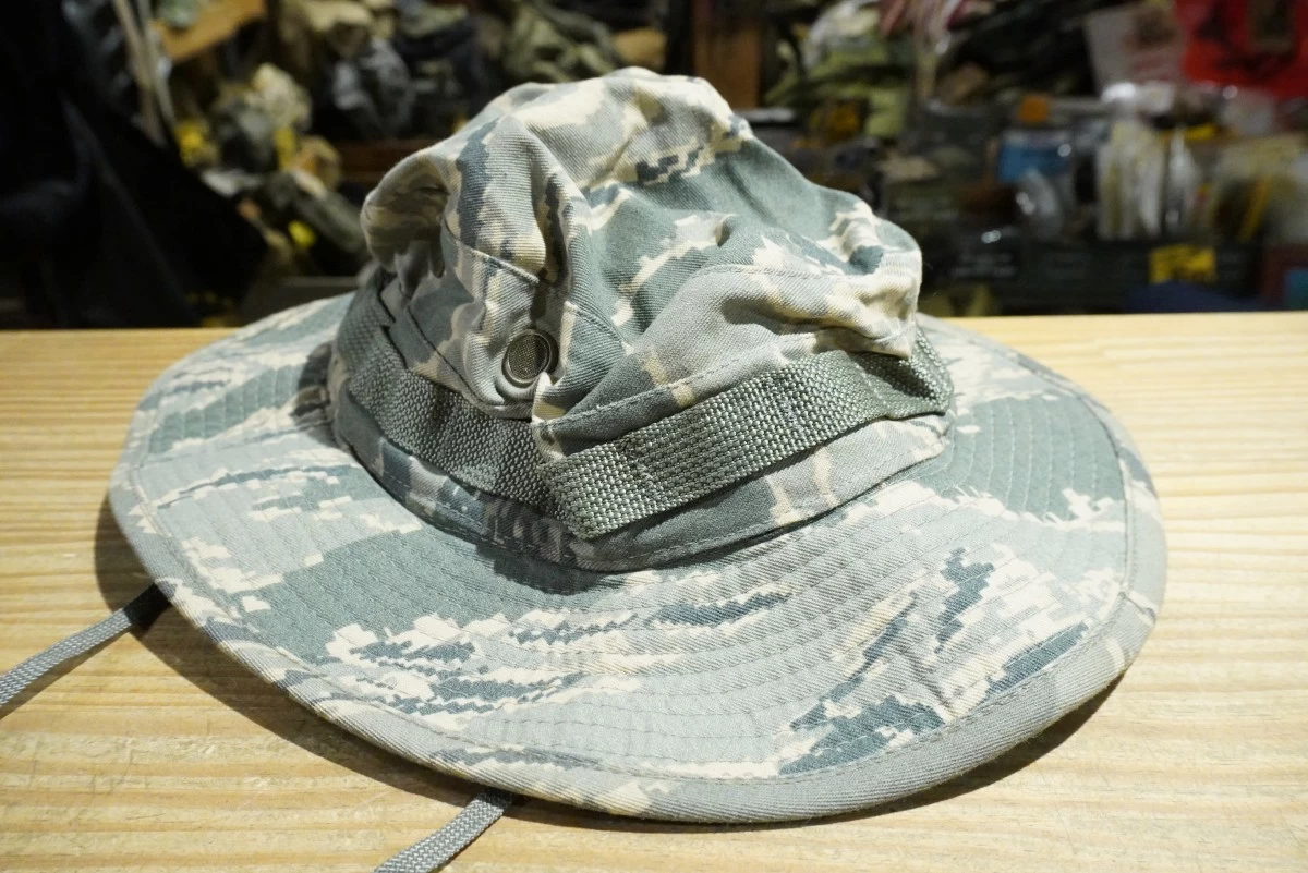 U.S MILITARY STYLE HOT WEATHER Wide Brim Hat Condition Very Good 海外 即決 -  スキル、知識