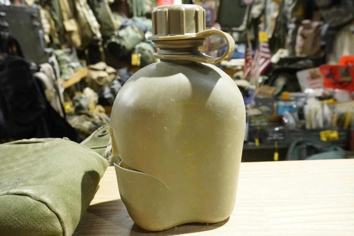 U.S.Canteen with Cover 1960年代 used