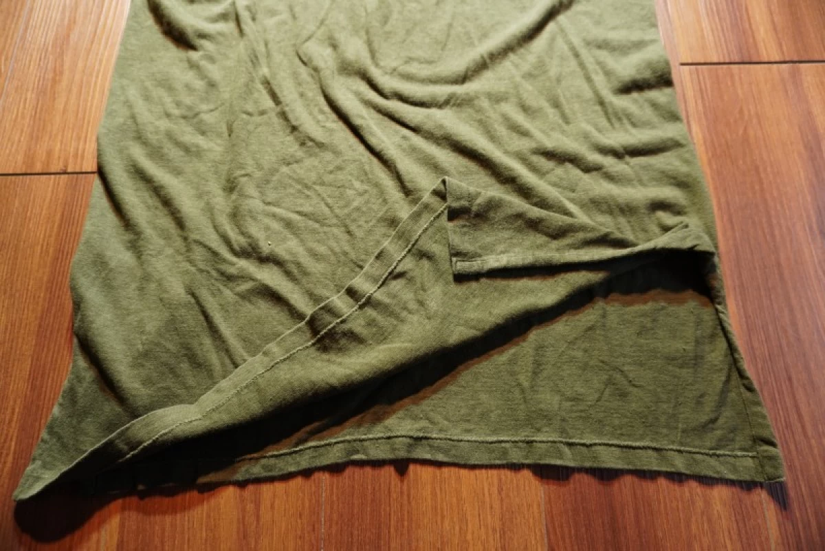 GERMANY Sleeping Shirt sizeS~M? used