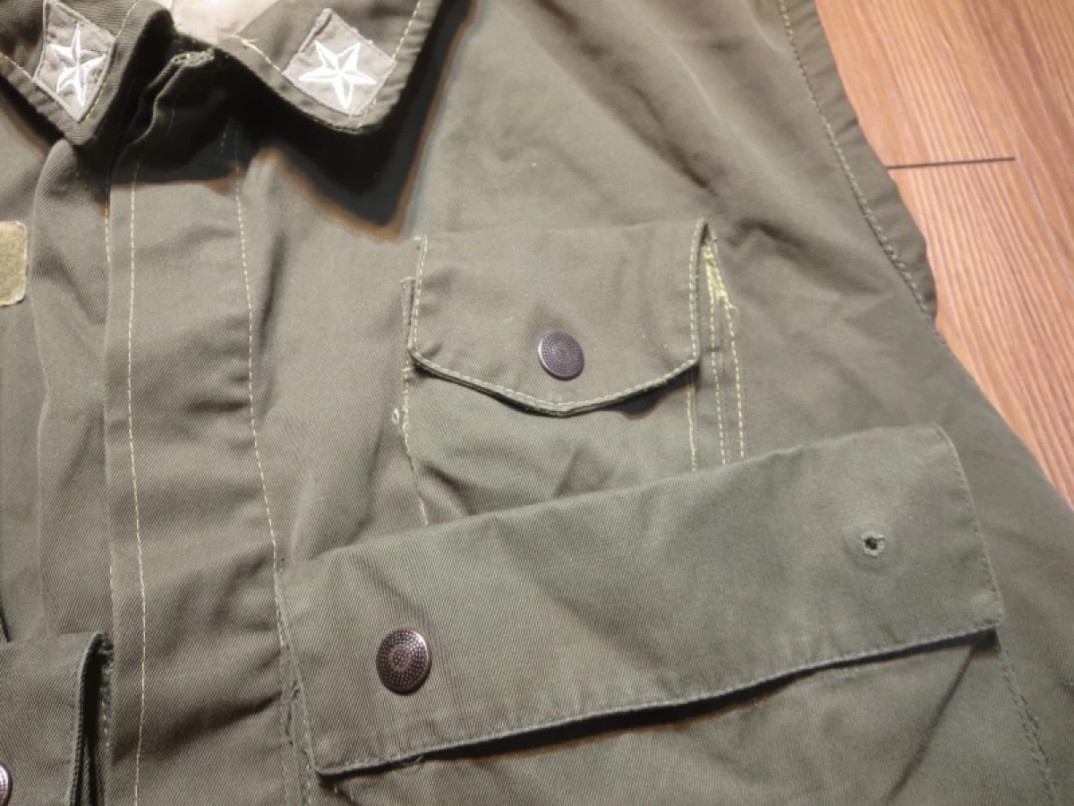 Italy Field Vest? Light Weight sizeM? used