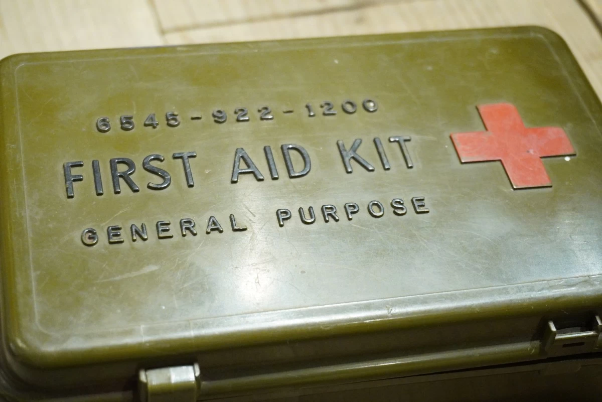 U.S. First Aid Kit Case （No Inside）1971年 used
