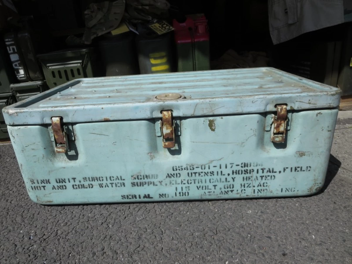 U.S.NAVY? Metal Box Medical used