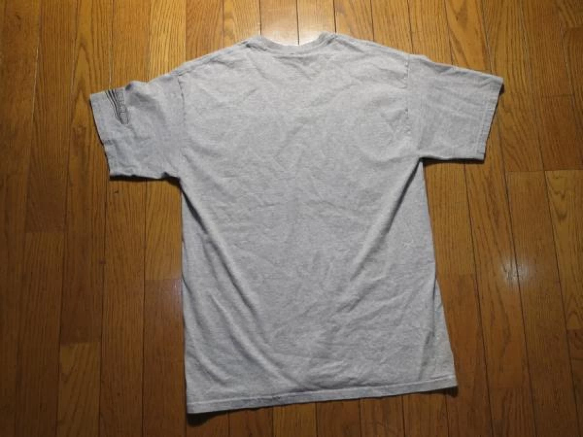 U.S.T-Shirt 