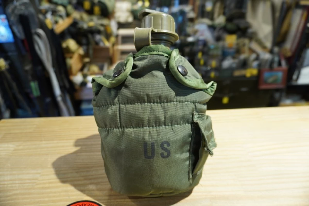 U.S.Canteen (1993年) with Cover(1998年) used