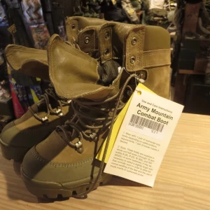 U.S.Boots Combat Hiker GoreTex size10R new
