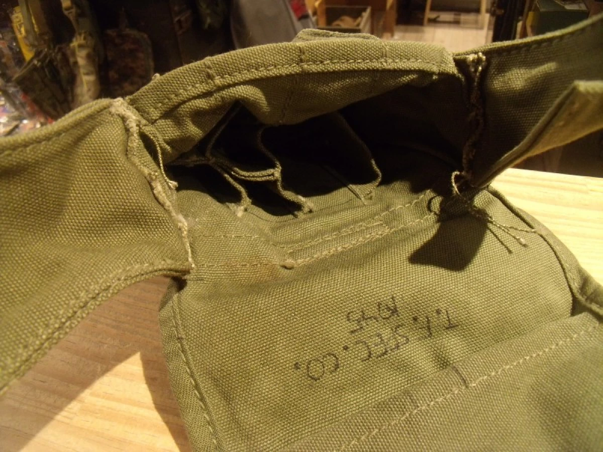 U.S.Cotton Pouch for First Aid 1945年? used