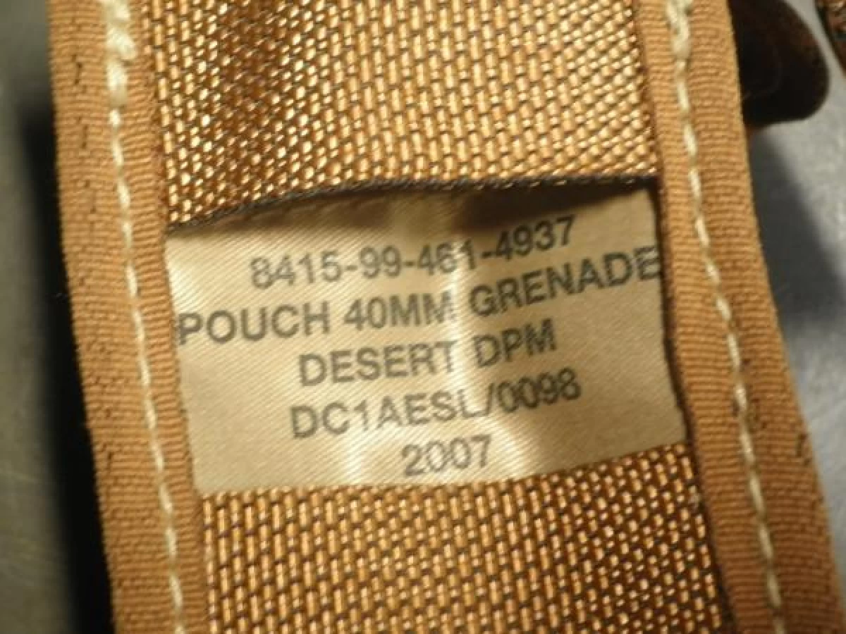 U.K.Pouch 40mm Grenade Desert DPM