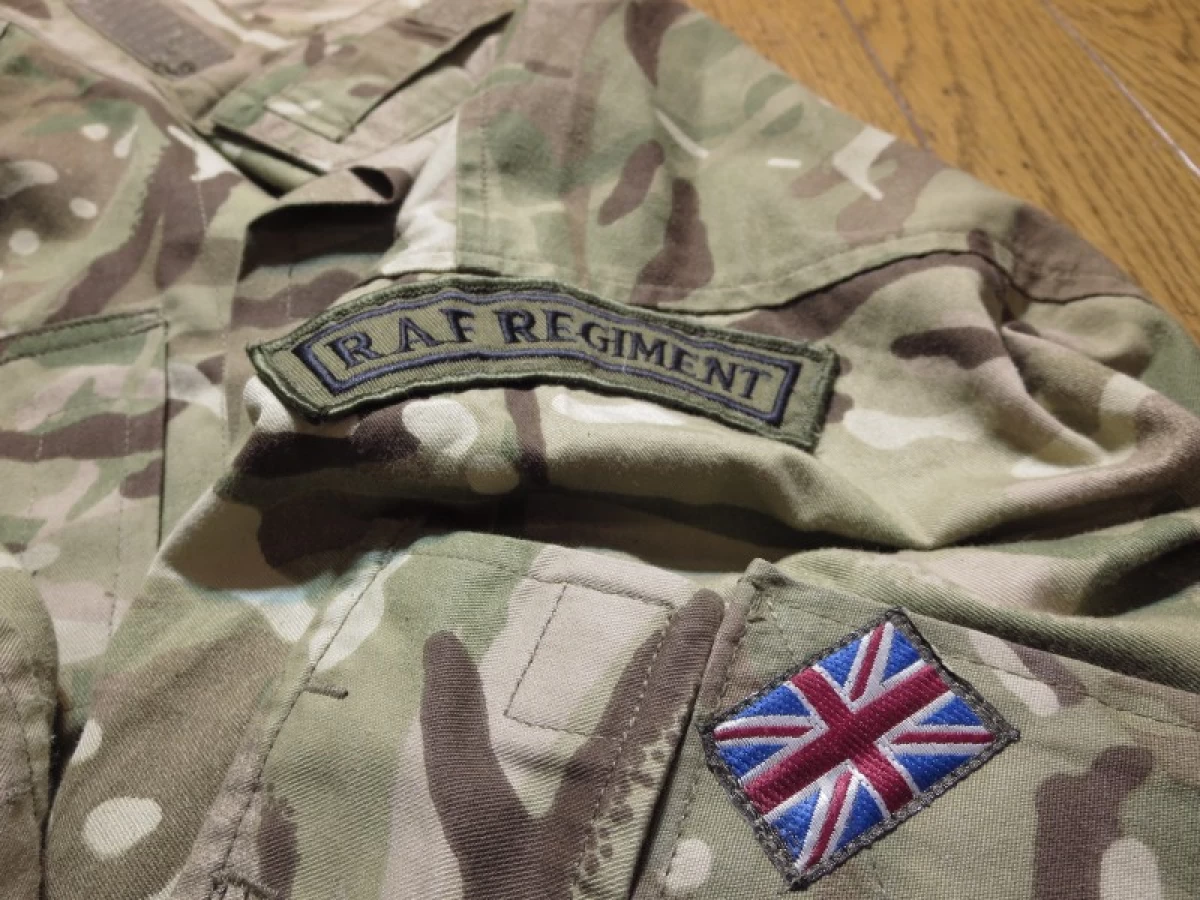 U.K. Jacket Combat MTP LightWeight sizeXL? used