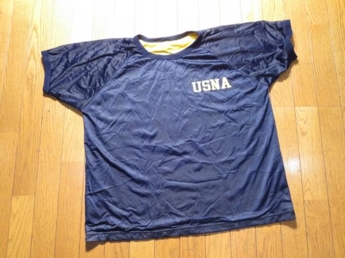 U.S.NAVAL ACADEMY T-Shirt Reversible sizeXL used