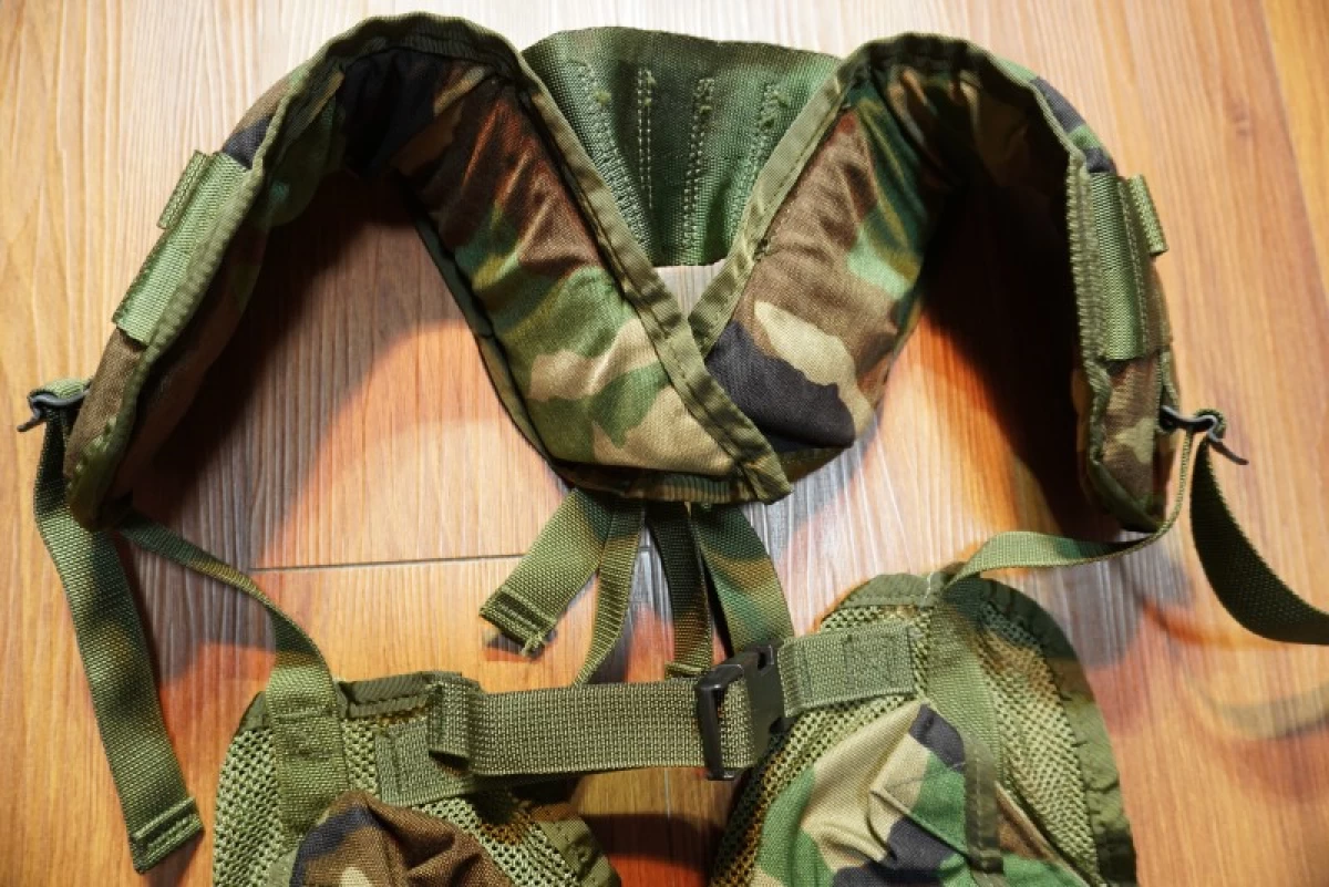 U.S.Vest Tactical Load Bearing Enhanced new?