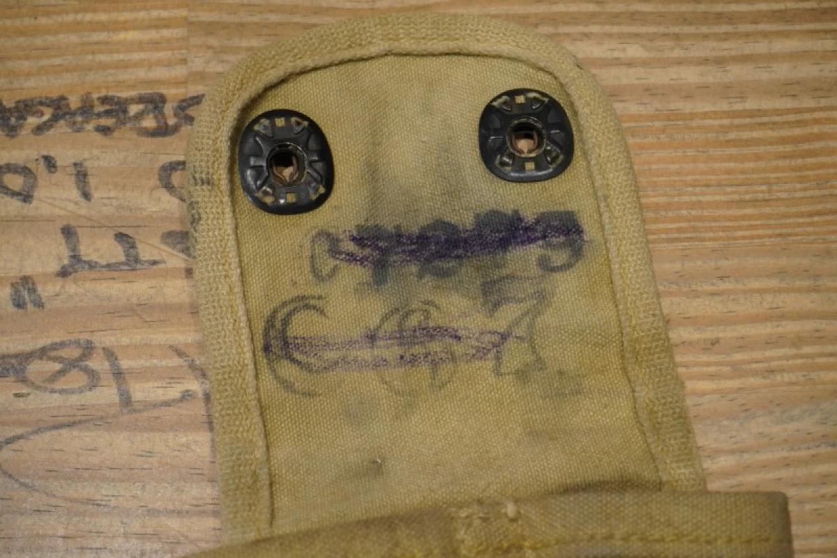 U.S.M-1918? Pouch M1911 Government? 1940年代 used