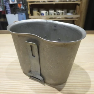 U.S.Cup for Canteen M-1910? 1945年 used