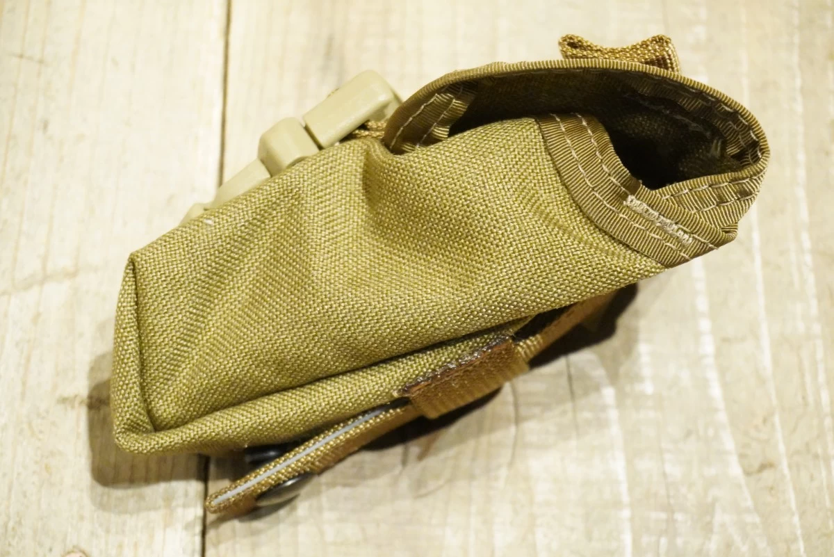 U.S.MARINE CORPS Pouch Flash Bang Coyote new?