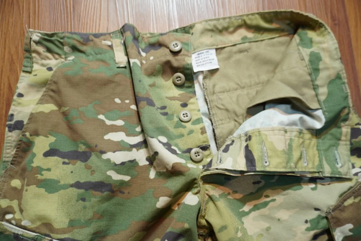 U.S.ARMY Trousers Combat OCP sizeM-Short used?