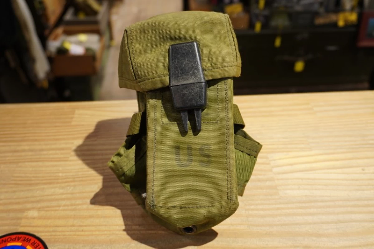 U.S.Pouch Small Arms M-16 Rifle 30rd 1970年代? used