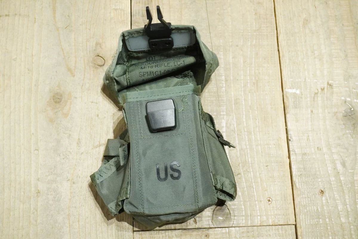 U.S.Pouch Small Arms M-16 Rifle LC-1 2007年 new?