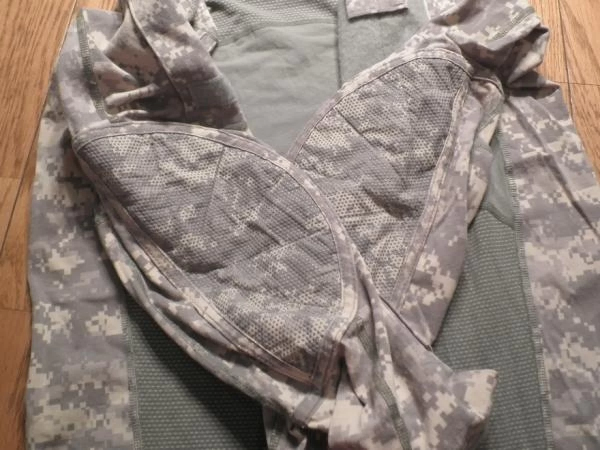 U.S.ARMY Combat Shirt sizeM used
