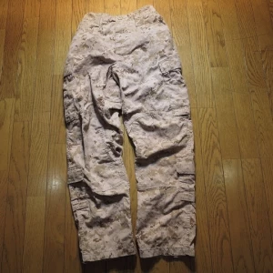 U.S.MARINE CORPS Trousers(FROG)Desert sizeS used
