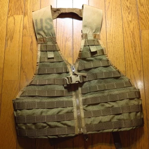 U.S.M.C. Vest MOLLEⅡLoad-Carrying Lightweight used