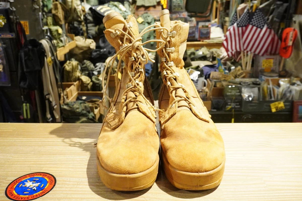 U.S.Combat Boots Hot Weather size10.5R used