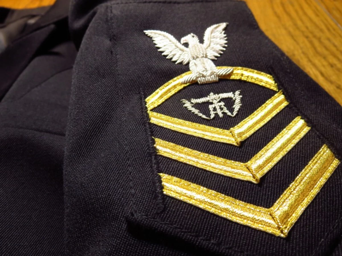 US Navy Dress Uniform Woman's size16 used?