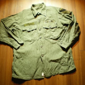 U.S.ARMY Shirt Cotton Utility 1972年 size16 1/2?
