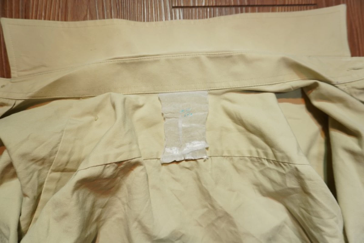 U.K.ARMY Shirt Fawn(Khaki) sizeS used