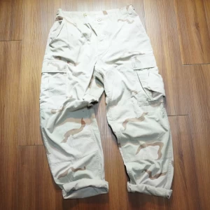 U.S.Trousers Combat 3color Desert sizeS-Regular used