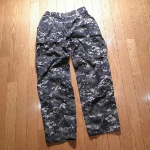 U.S.Navy Working Uniform size Small-short used