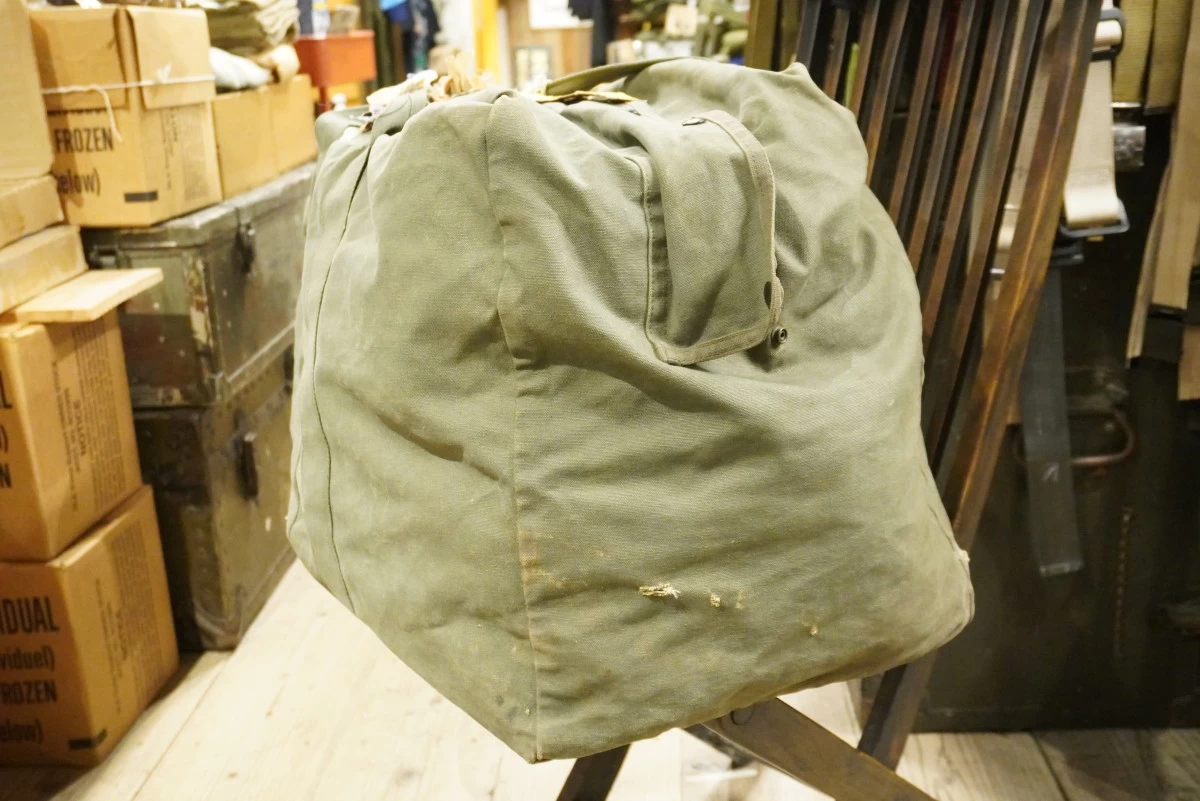 U.S.AIR FORCE Kit Bag Flyer's Cotton 1965年？ used