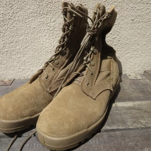 U.S.Combat Boots hot Weather Coyote? size7W used