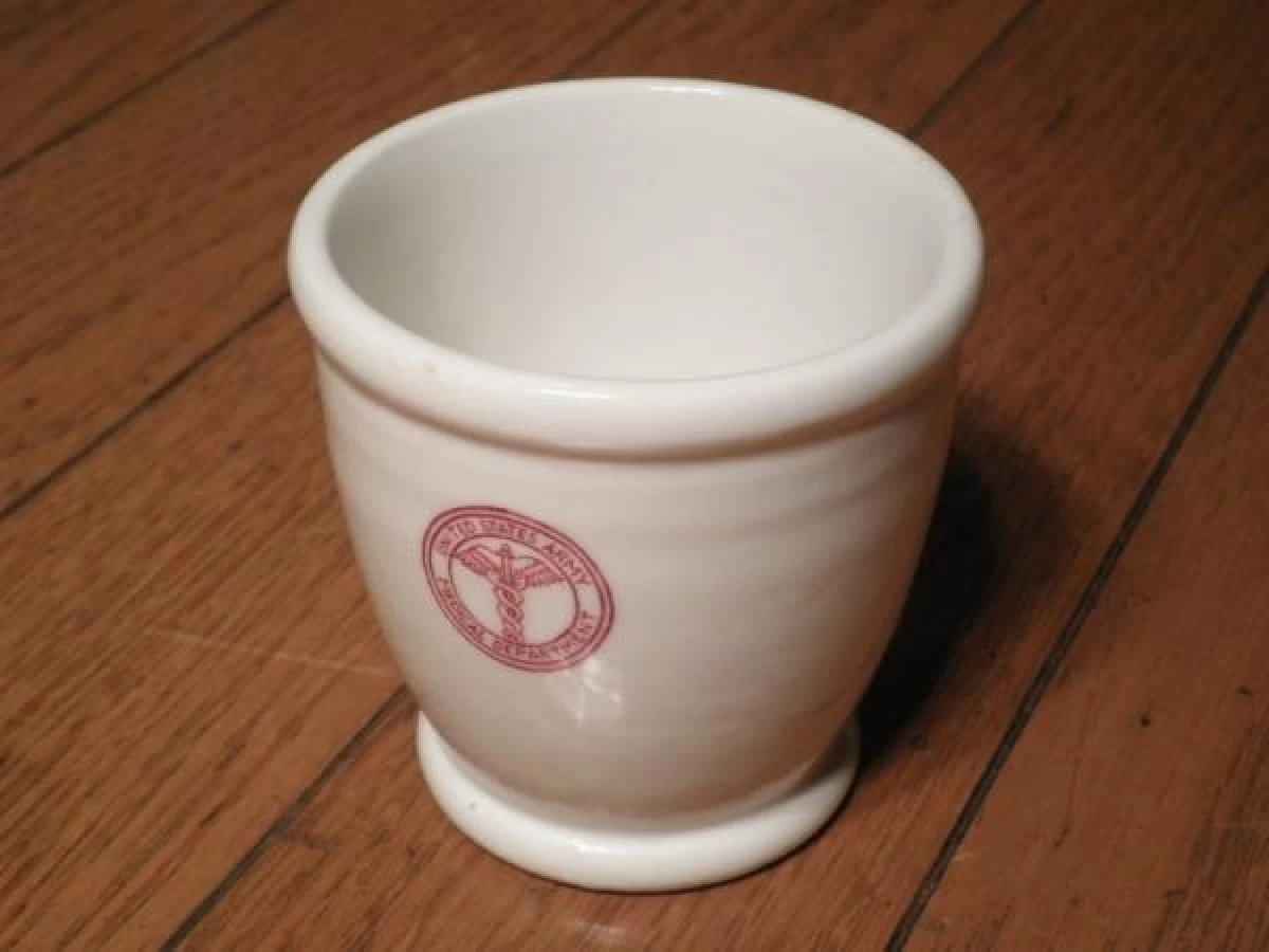 U.S.Army Medical Department Cup 1943年 used
