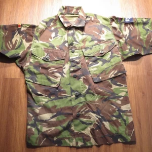 U.K.Combat Shirt LightWeight size170/88 used