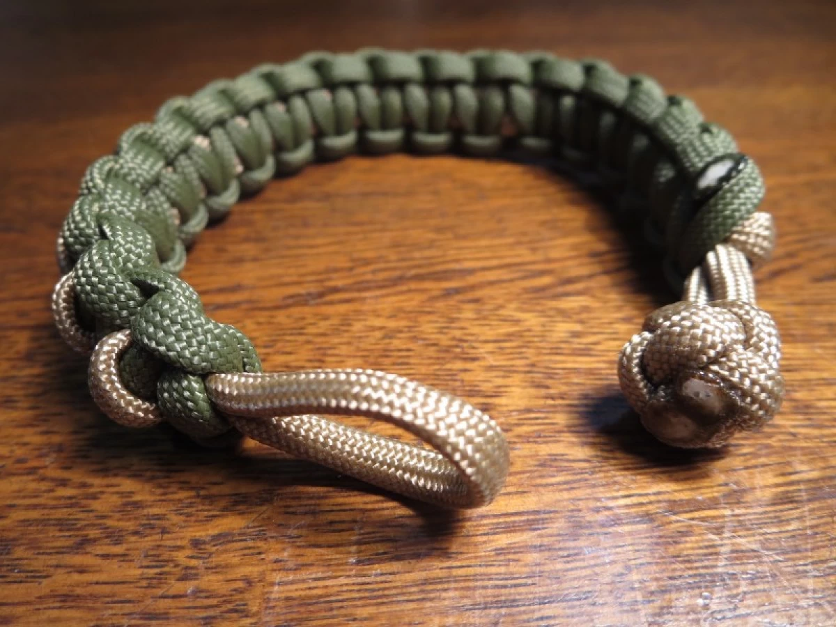 U.S.?Bracelet Paracord Handmade new