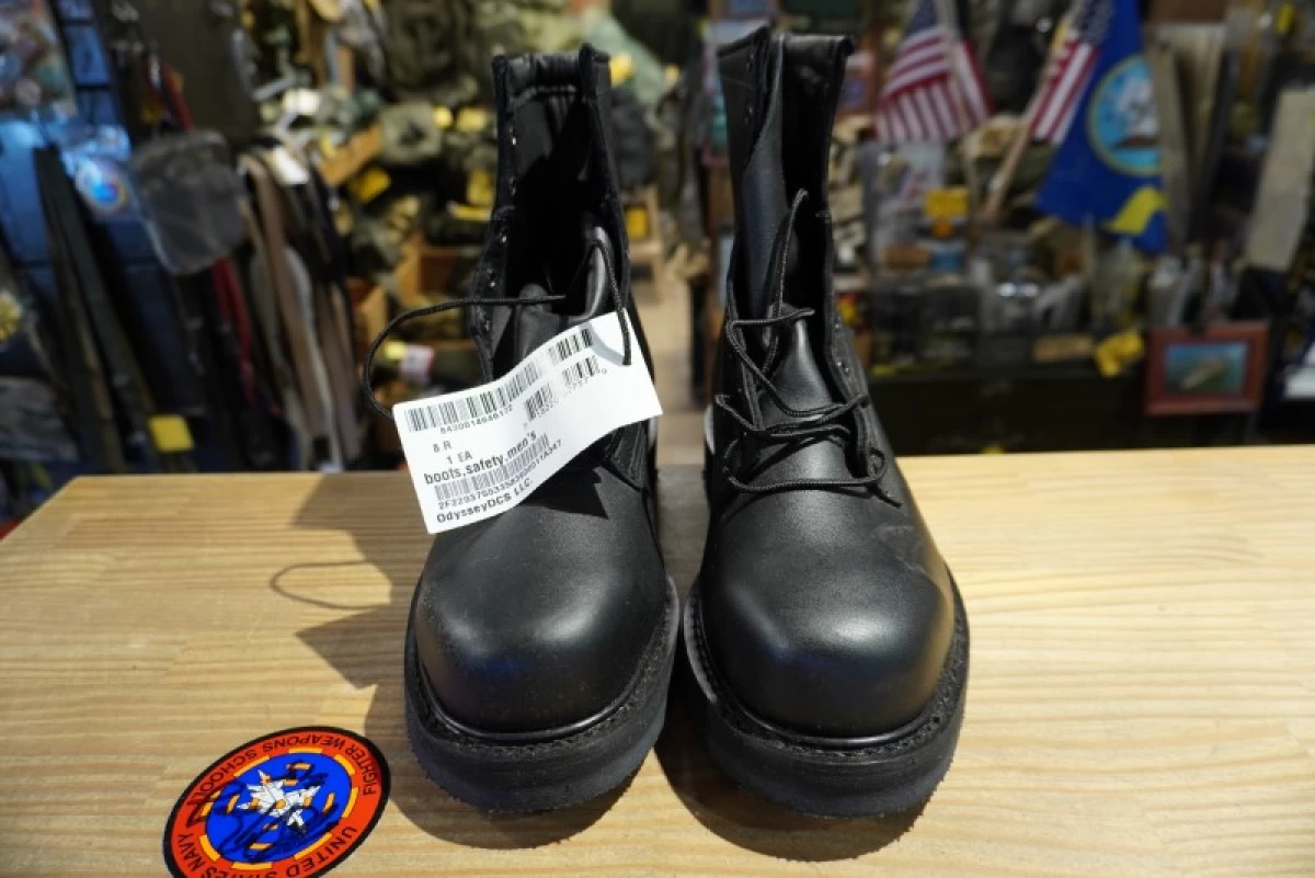 U.S.NAVY? Boots Steel Toe Engineer? size8R new?