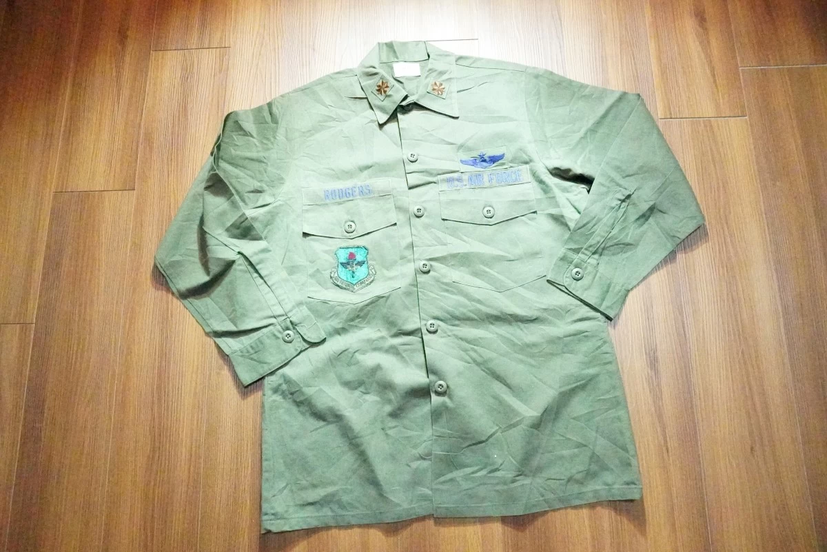 U.S.AIR FORCE Utility Shirt 1984年 size15 1/2 used?