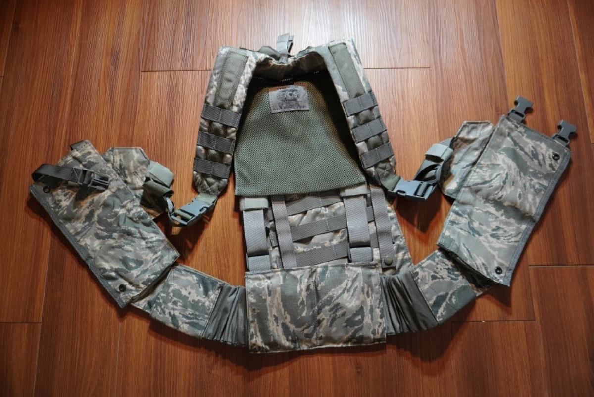 U.S.AIR FORCE Harness with HydrationCarrier sizeXL