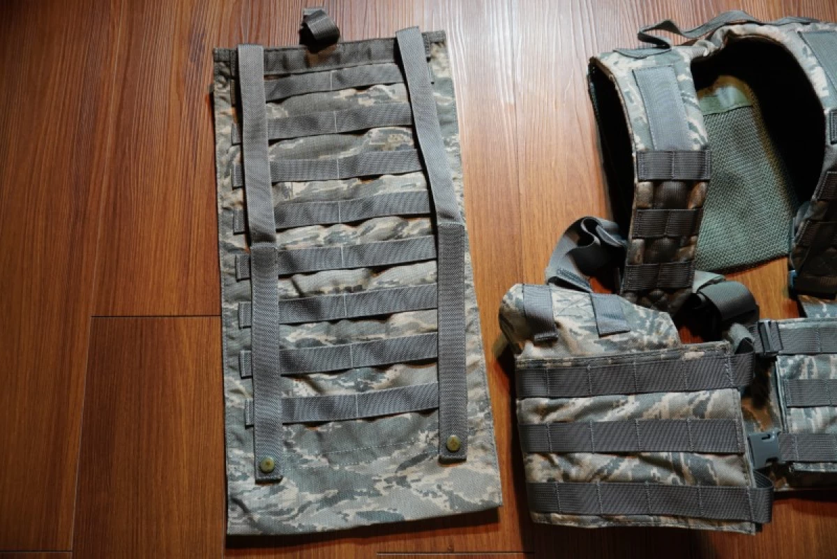 U.S.AIR FORCE Harness with Hydration Carrier sizeL
