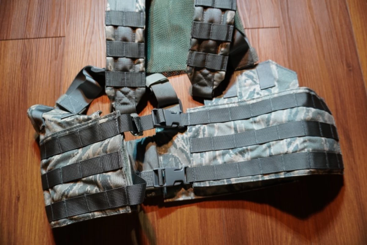 U.S.AIR FORCE Harness with Hydration Carrier sizeL