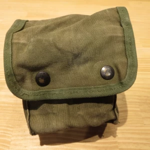 U.S.Cotton Pouch for First Aid 1969年?